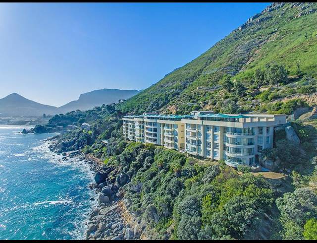 3 BEDROOM APARTMENT FOR SALE IN HOUT BAY